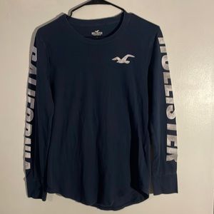Hollister sz XS - L/S Tshirt. - slim fit blue/prints